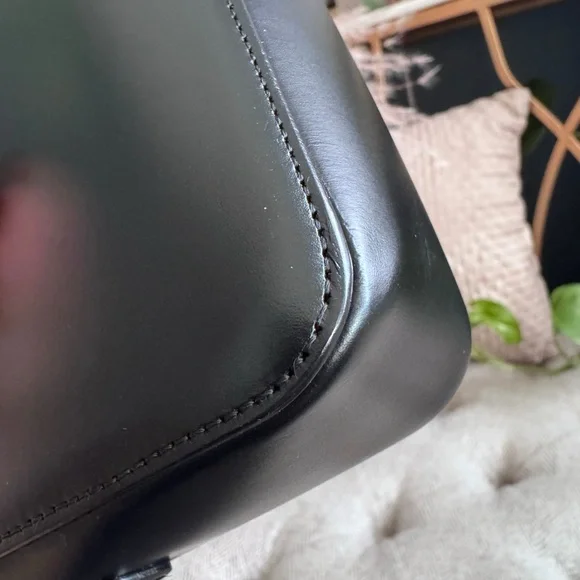 Celine Black Leather Crossbody Bag - Picture 9 of 16